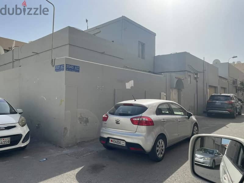 4BR  House for Sale Near Lulu Hypermarket in East Riffa 0