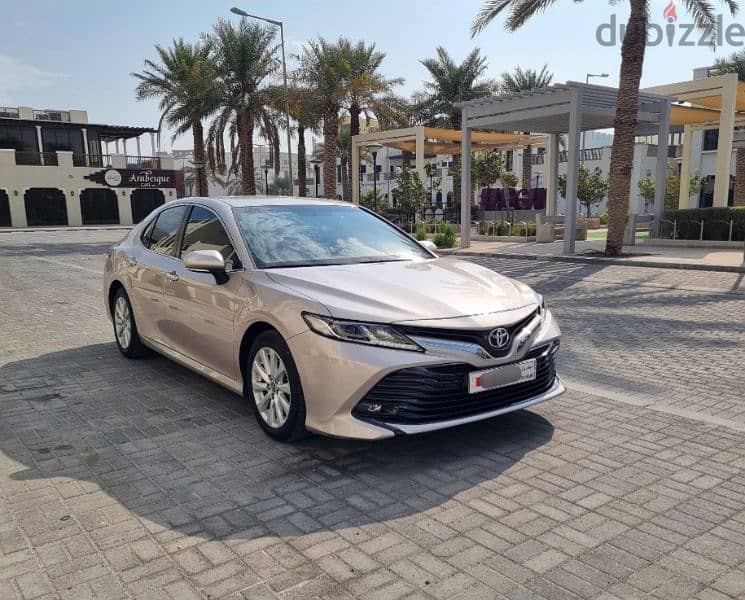 TOYOTA CAMRY GLE 2018 0