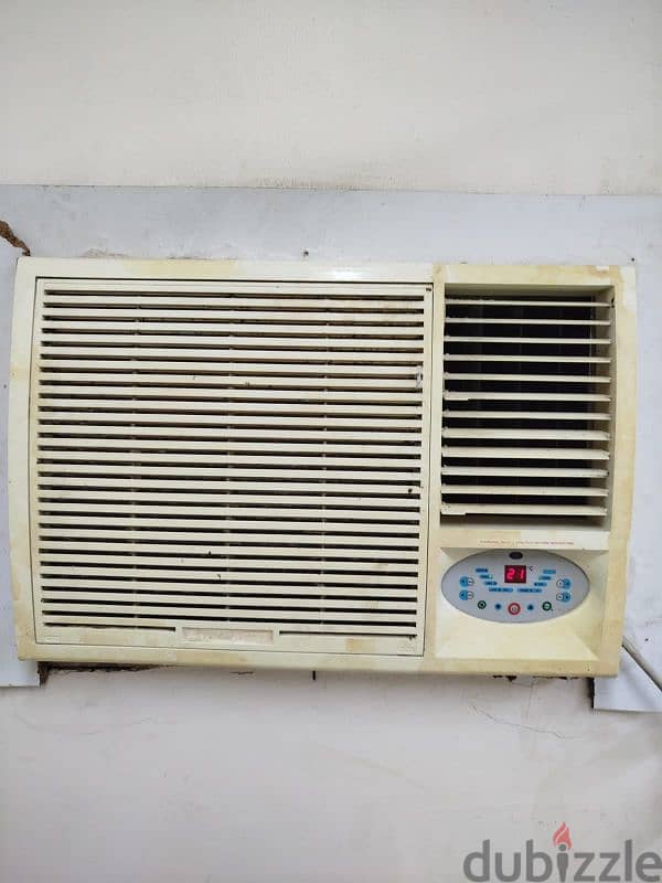 pearl window AC urgent for sale watsapp 33990572 0