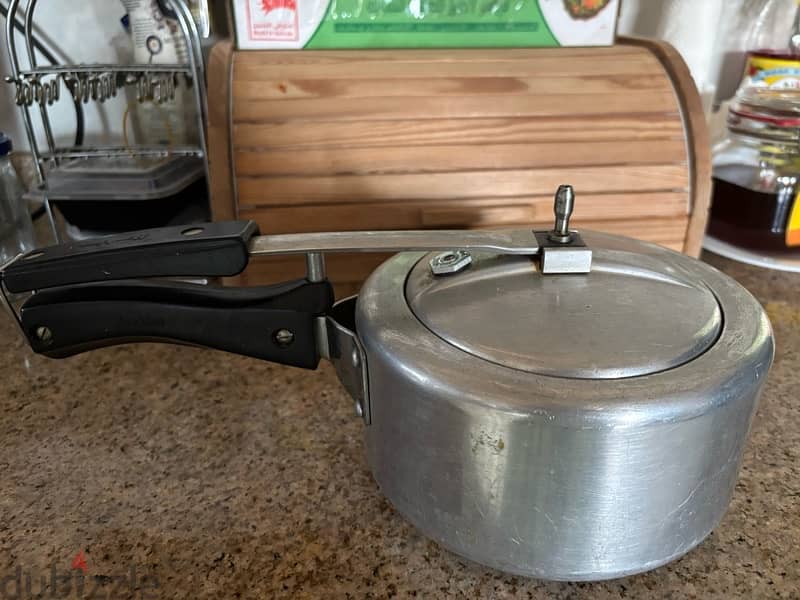 Hawkins pressure cooker 2L 2