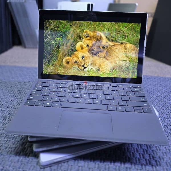 Microsoft Surface Pro 5 Core i5-7th Generation 0