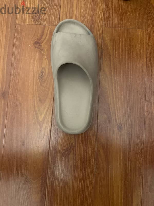 Yeezy slides color pure 0