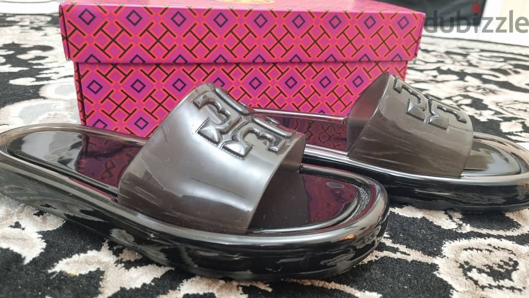 New Tory Burch Sandal 1