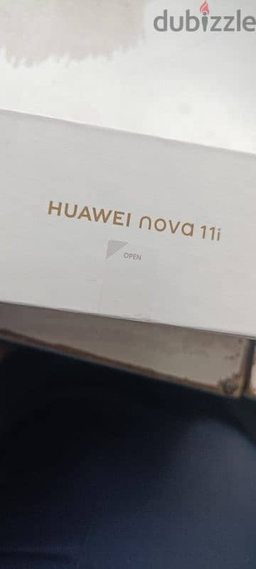 Hawai nova 11i ram 8+3/128 GB with complete box 2