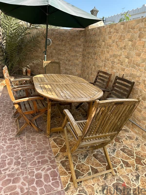 BBQ gas in excellent condition and outdoor furniture 8