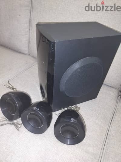 LG 3 surround 1 subwoofer