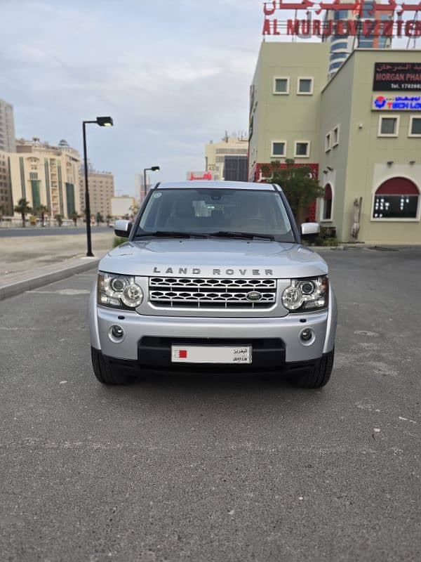 Land Rover LR4 2013 1