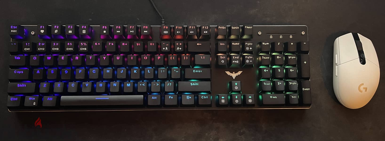 Mechanical Keyboard - RGB - FULL SIZE - BLUE SWITCHES 2