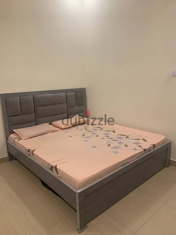 Modern Bed and Wardrobe Set in Excellent Condition 1