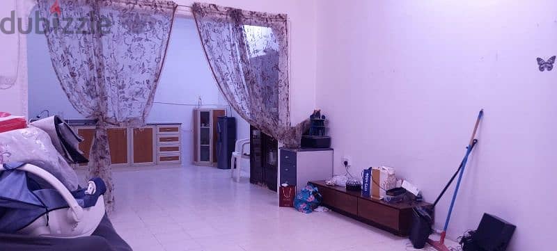 one studio flat for rent sanad near gulf university full furnished 5