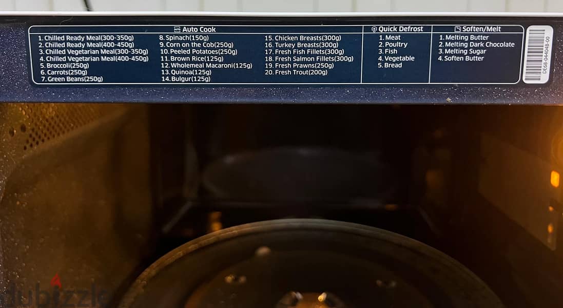 For sale a used Samsung Microwave Oven - 23L 2