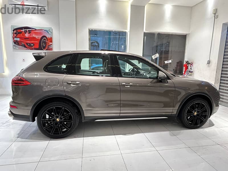 Porsche Cayenne S MODEL 2015 FOR SALE 1