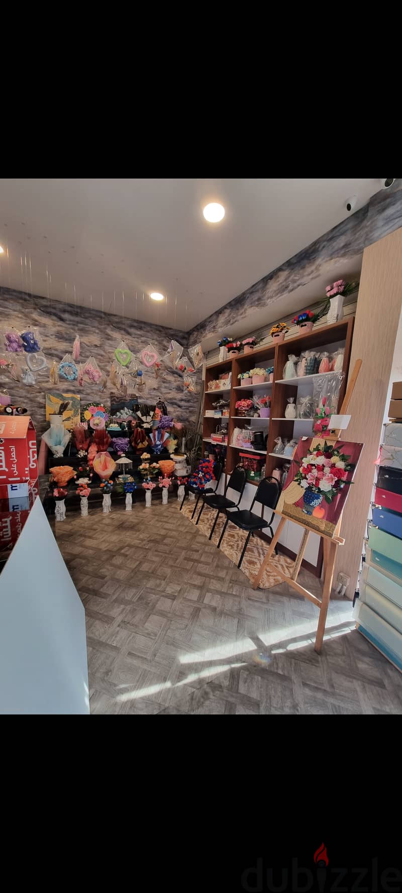 Premium flower and chocolates shop for sale 4