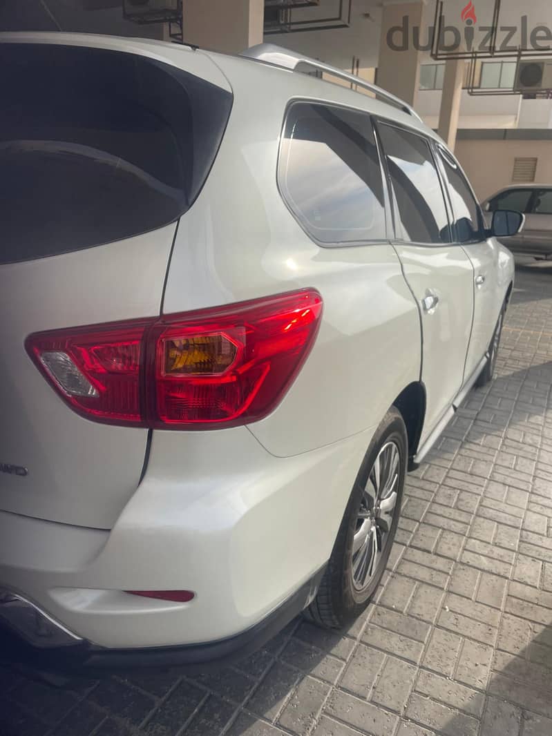 Nissan Pathfinder 2019 4