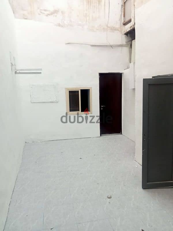 Flat For Rent in Hoora With Electricity 2