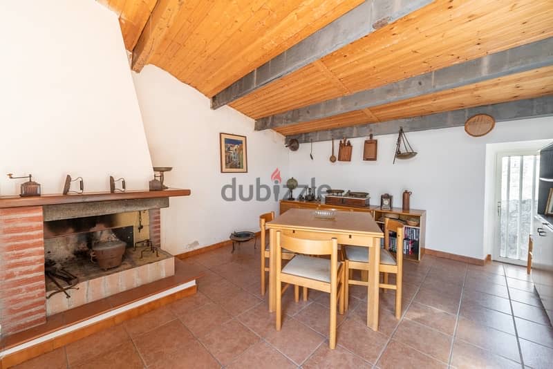 Historical House for Sale Sardinia Italy. 8