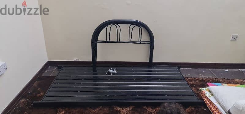 Bed in very good condition for sale 2