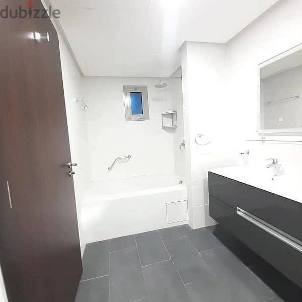 Modern luxury flat for rent in Juffair 13