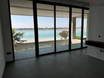 Amazing villa semi- furnished for Rent in Amwaj.