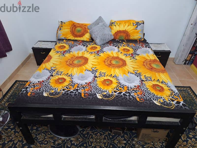 King size bed  with medicated mattress and two side table 2