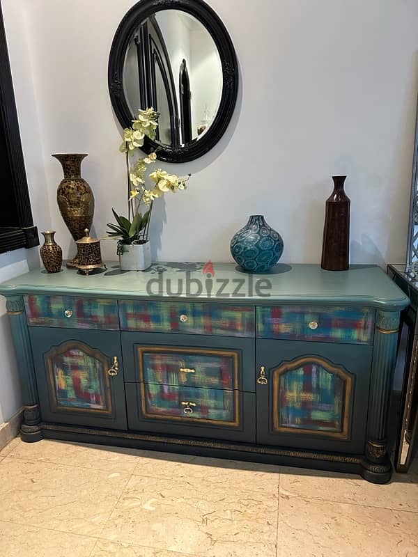 sideboard and tv table in excellent condition 2