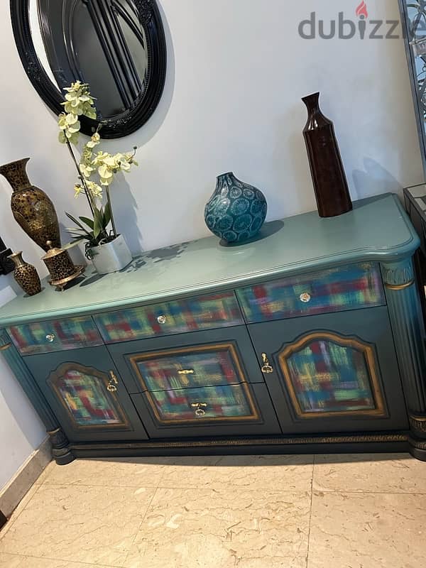 sideboard and tv table in excellent condition 4