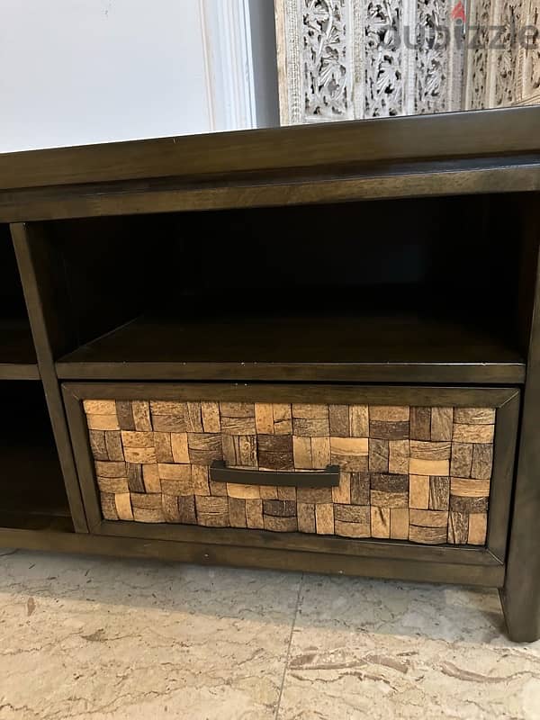 sideboard and tv table in excellent condition 5