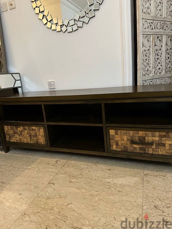 sideboard and tv table in excellent condition 8