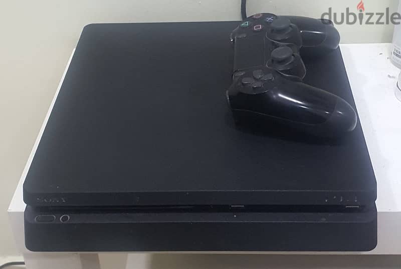 ps4 slim - بلايستيشن ٤ سليم 0