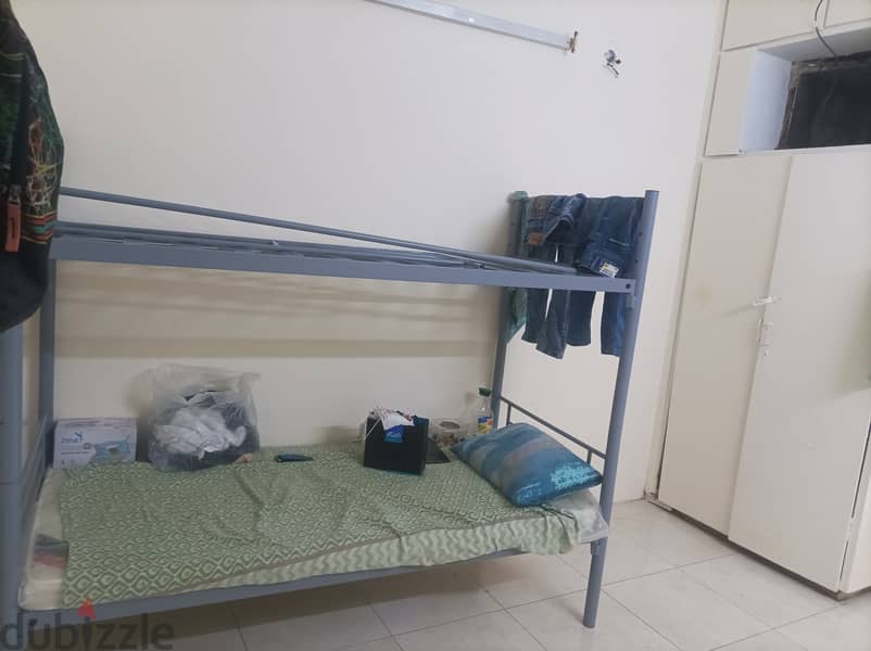 Bed space in Bab Al bahrain Manama 0