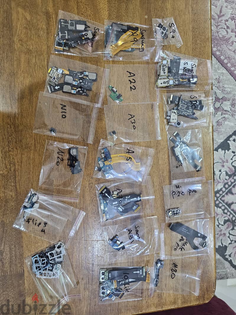 IPhone and Samsung original spare parts 0