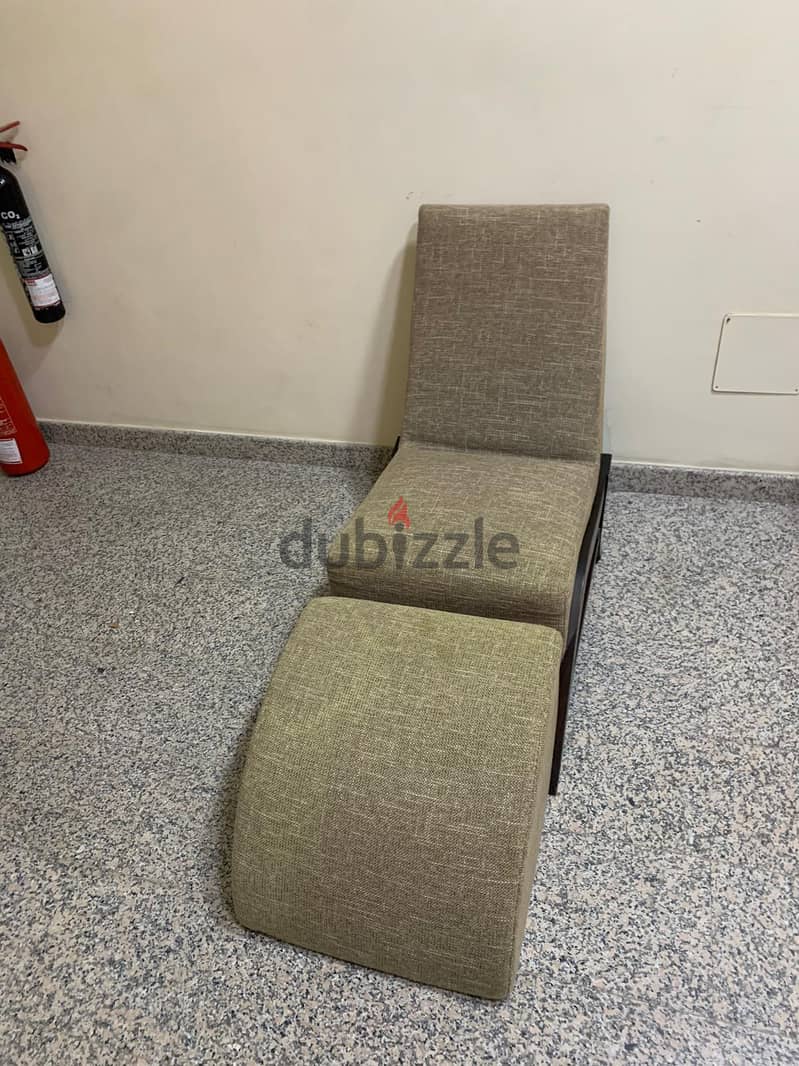 Lounge Chair with Leg rest 1