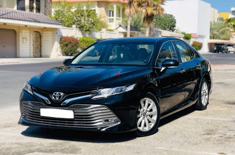 Toyota Camry GLE 2018 Model/For sale-Call-34008585 0