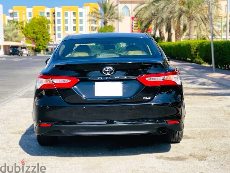 Toyota Camry GLE 2018 Model/For sale-Call-34008585 4