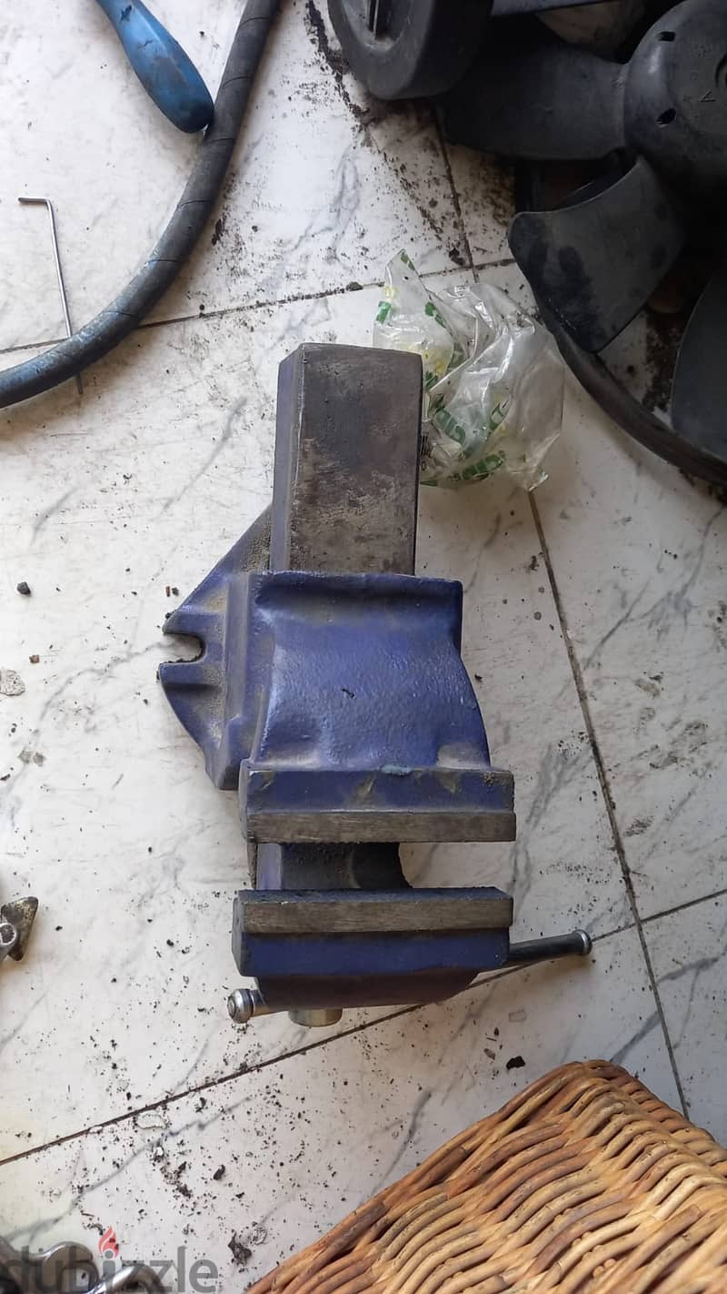 للبيع معدات كراج-For sale mechanical workshop equipment 15