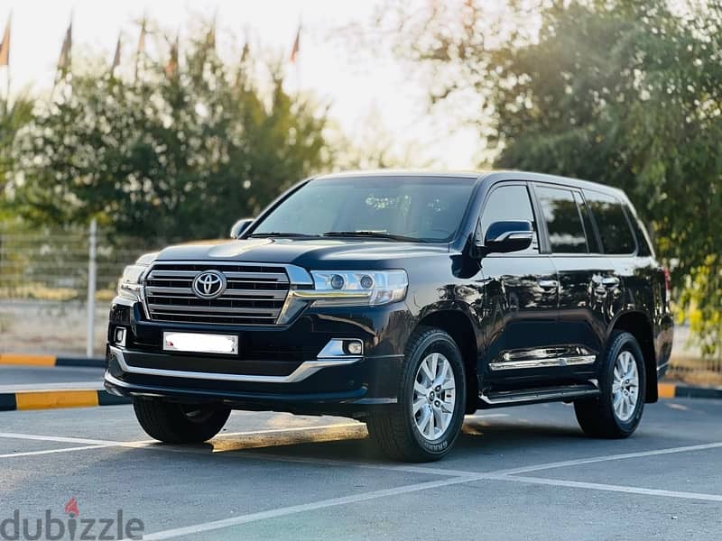 Toyota Land Cruiser 2018 Gxr V6 Single Owner Zero accident 3