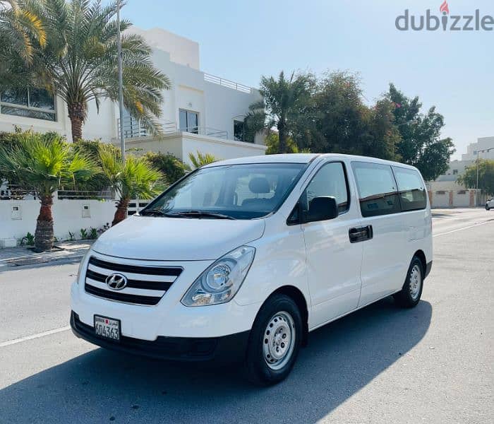 Hyundai H1 Manual gear 2018 model 12 Seater for sale 0