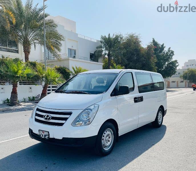 Hyundai H1 Manual gear 2018 model 12 Seater for sale 5