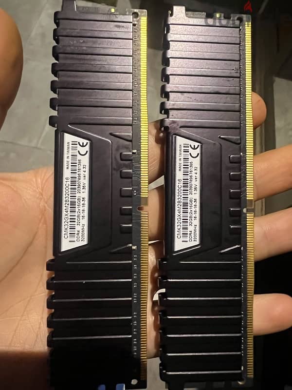 Corsair DDR4 32gb X2 RAM 16GB Black 2