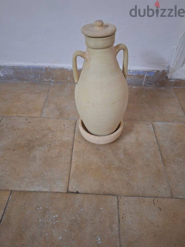 Beautiful  water pot for sale 0