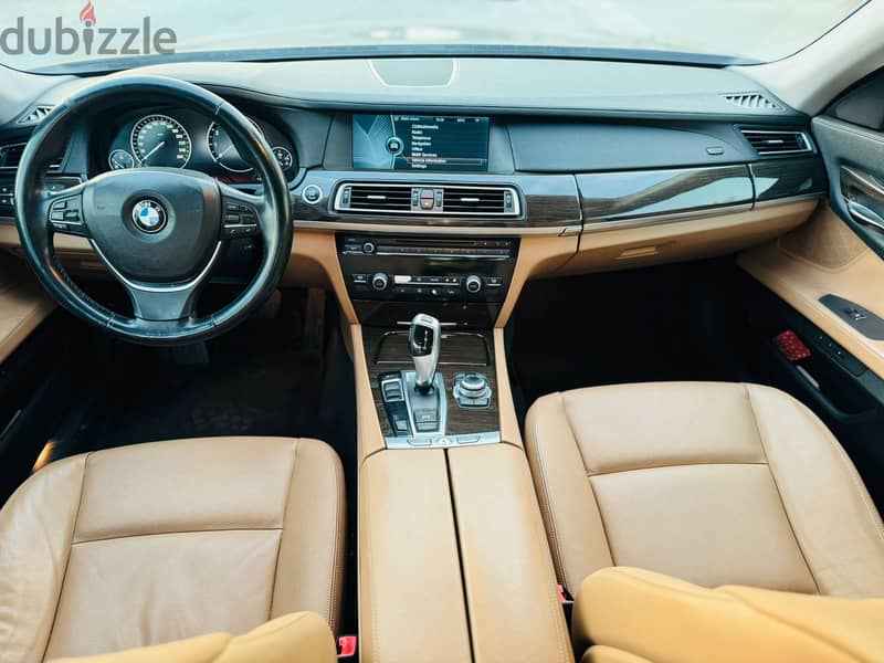 BMW 7-Series 2012 730Li 4