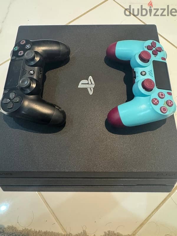 PlayStation 4 pro used like new 0