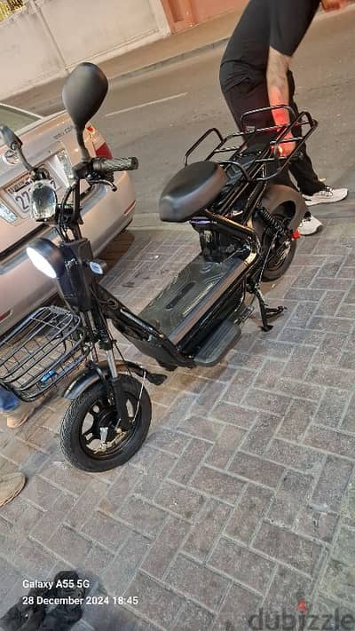 Electric food delivery bike high quality oil bike