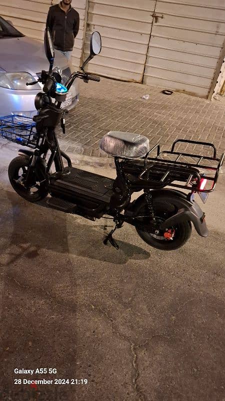 Electric food delivery bike high quality oil bike 2