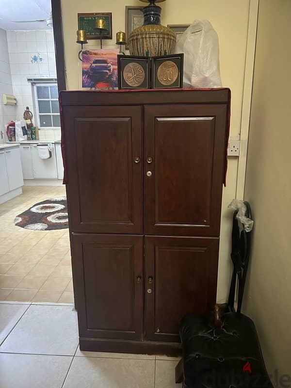 Cupboard for sale 0