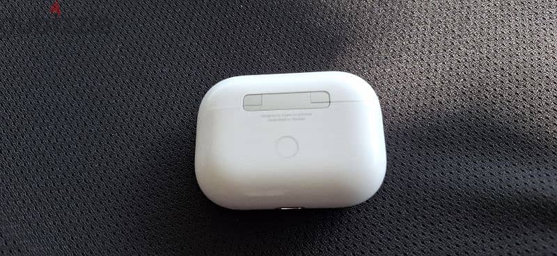 Apple AirPods Pro (2nd generation) latest 9