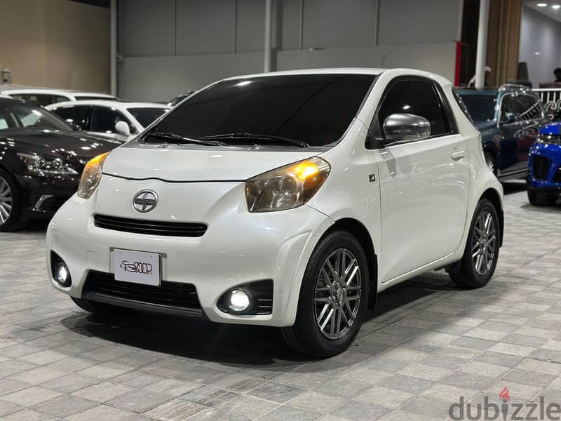 Toyota IQ 2012 0