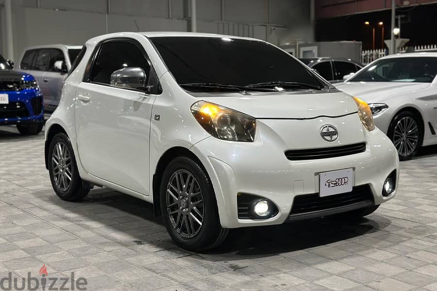 Toyota IQ 2012 2