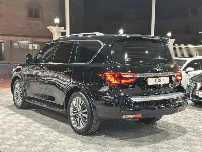 Infiniti QX80 2021 V8 10