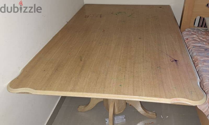 dinning table 0